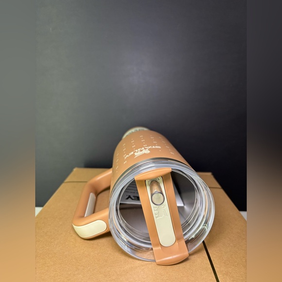 Stanley Deep Clay Orange 40oz Hearth & Hand with Magnolia Collection BNWT - Picture 5 of 6